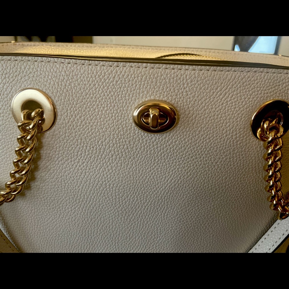 Coach Tote Leather - Picture 7 of 14